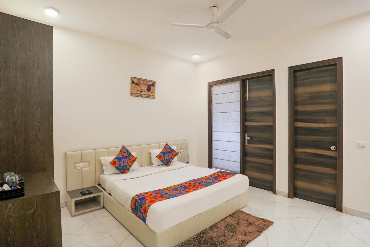 Fabhotel Ab Inn Huda City Center Gurgaon Exterior photo
